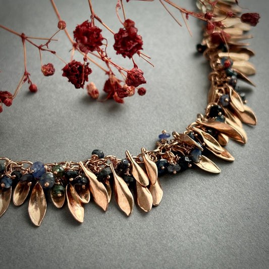 Rose gold necklace with Sapphire beads
