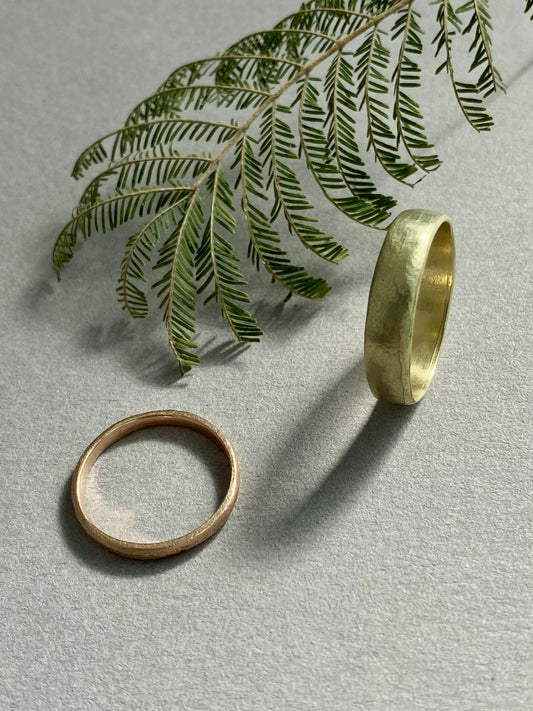 Bea Jareno Jewellery subtle textures wedding bands handcrafted fully with recycled precious metals in London hallmarked by the London Assay Office 
