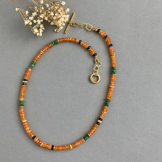 INDIAN SUMMER BEADED GOLD NECKLACE - CARNELIAN