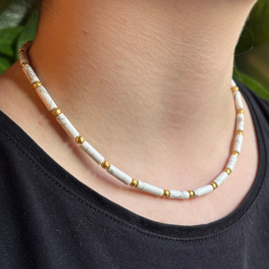 PLETHORA TIRONA NECKLACE - HOWLITE