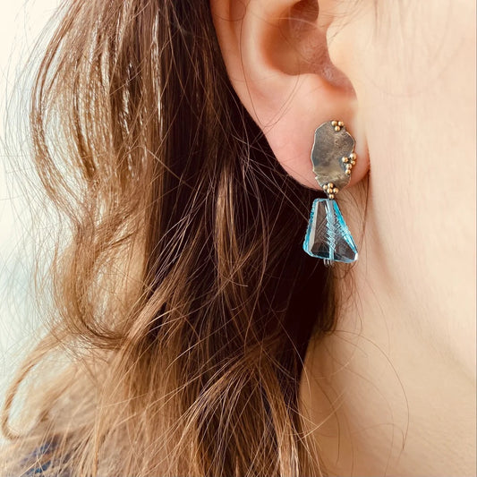 PLETHORA MISMATCHED STUD EARRINGS