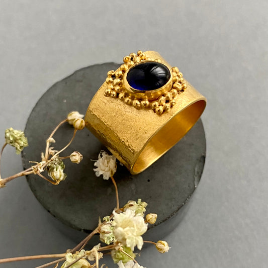 PLETHORA IOLITE GOLD RING