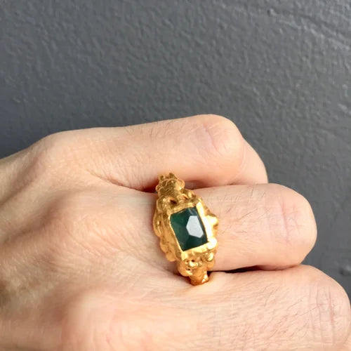 PLETHORA BLUE TOURMALINE GOLD RING