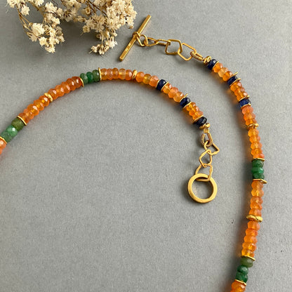 INDIAN SUMMER BEADED GOLD NECKLACE - CARNELIAN