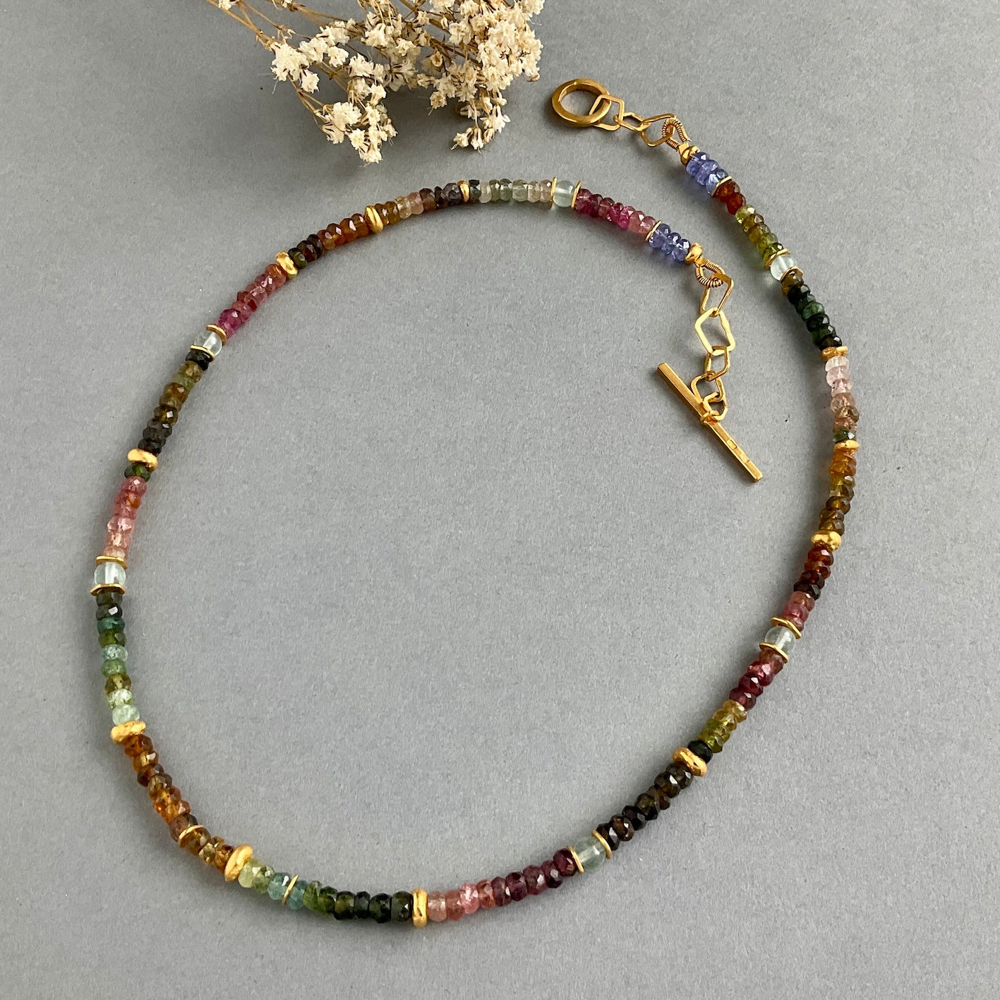INDIAN SUMMER BEADED GOLD NECKLACE - TOURMALINE