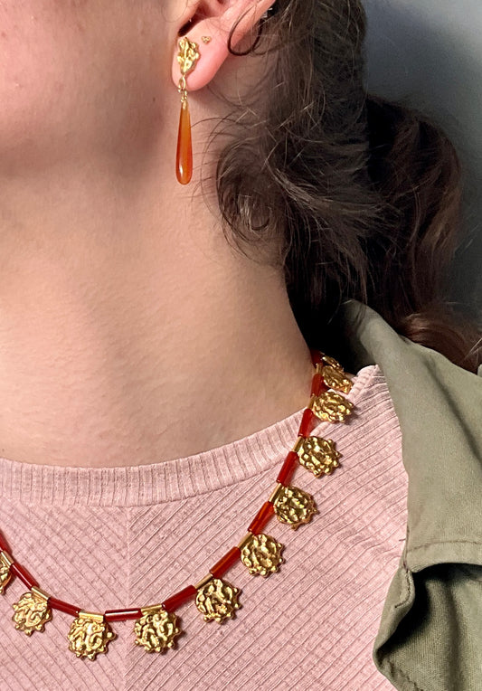 PLETHORA TIRONA STATEMENT GOLD NECKLACE