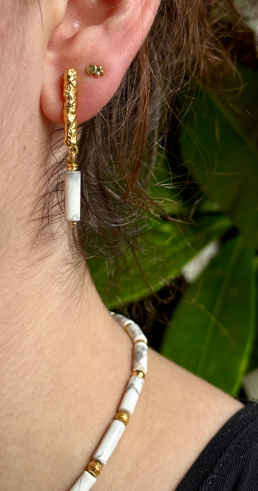 PLETHORA TIRONA DROP EARRINGS - HOWLITE