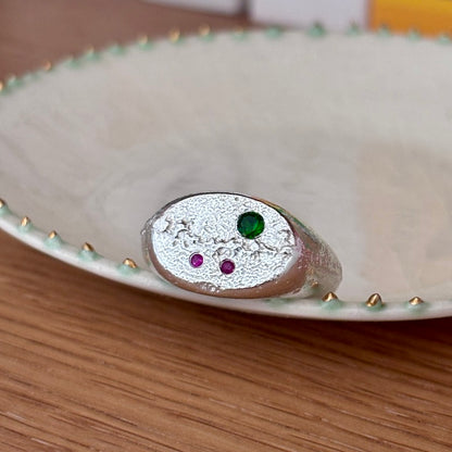 PLETHORA GEMSTONES SILVER SIGNET RING