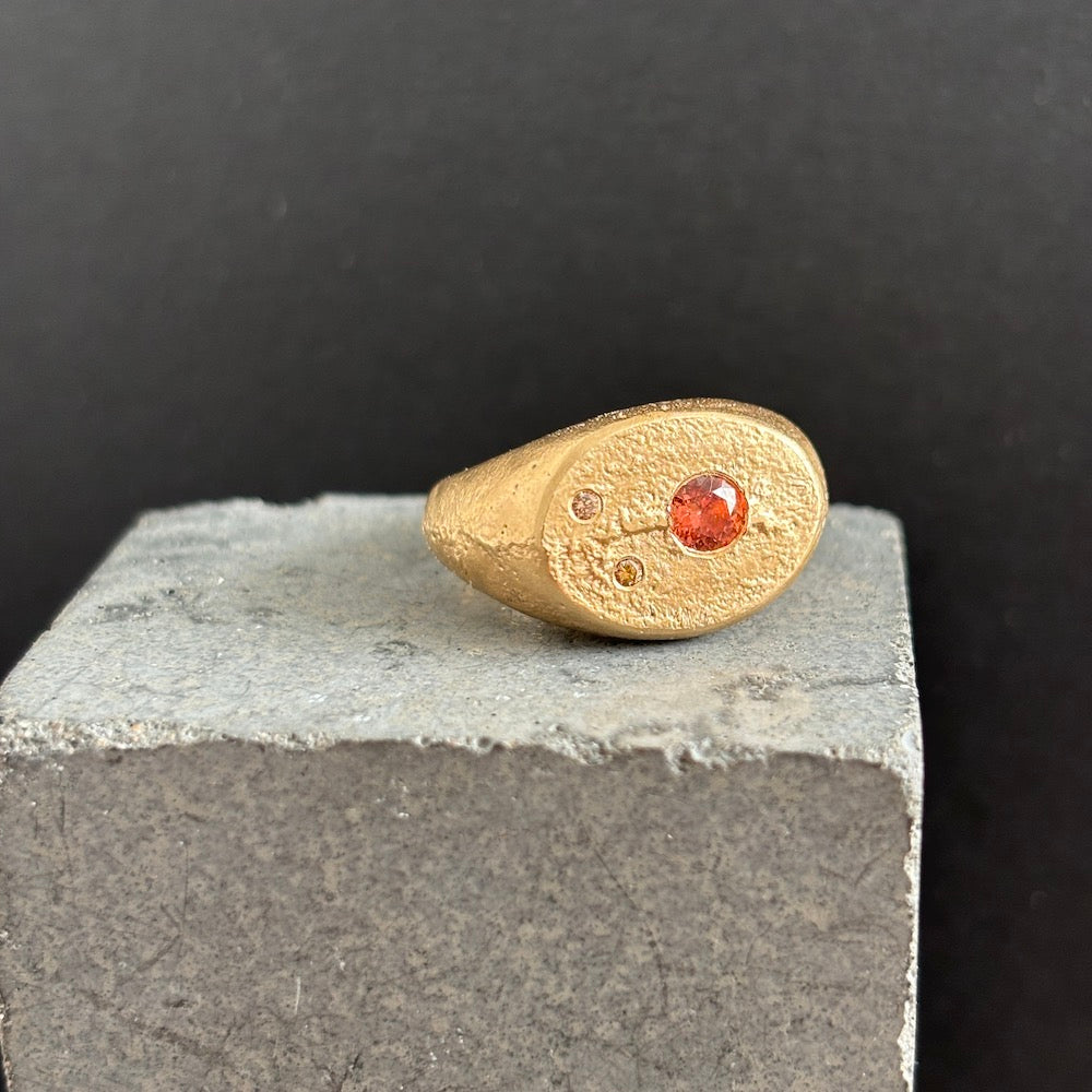 PLETHORA WIDE GOLD SIGNET RING