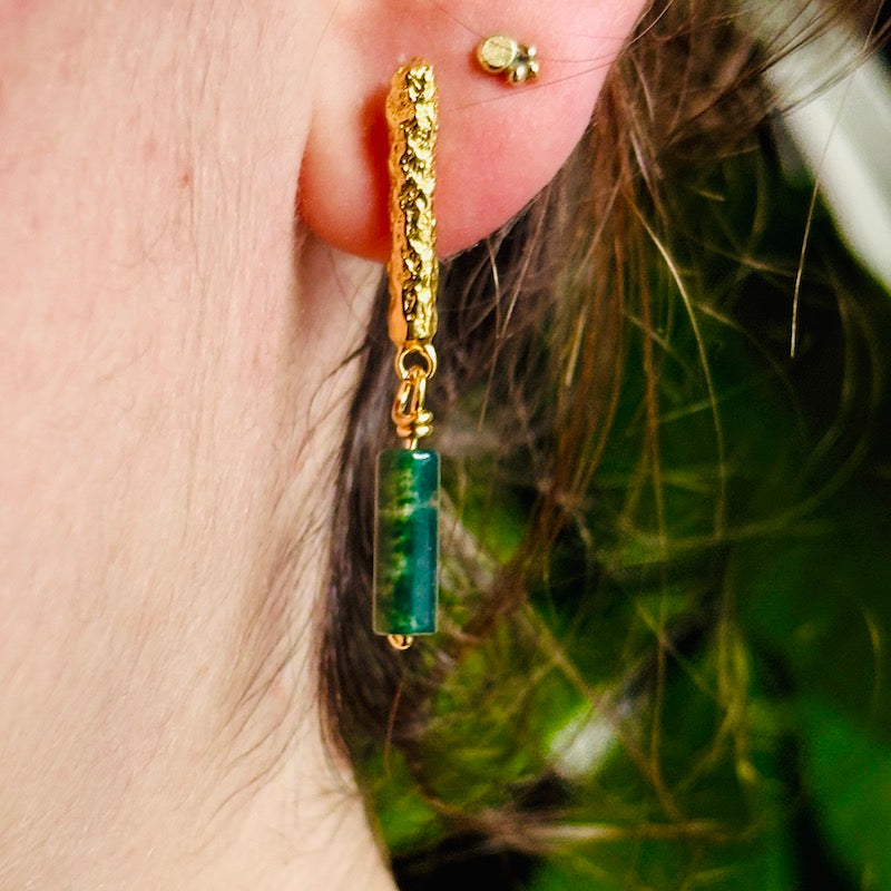 PLETHORA TIRONA DROP EARRINGS - GREEN MOSS AGATE