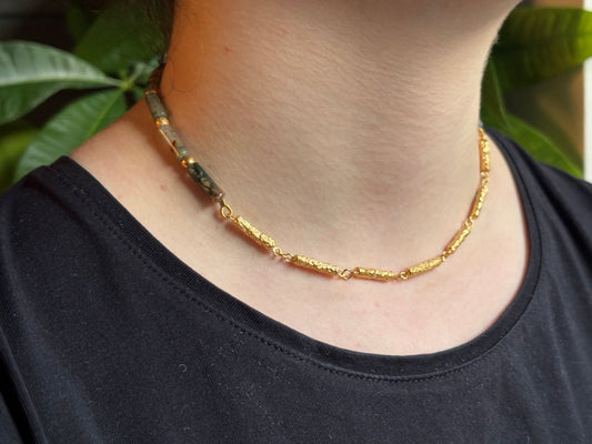 PLETHORA TIRONA NECKLACE - MOSS AGATE