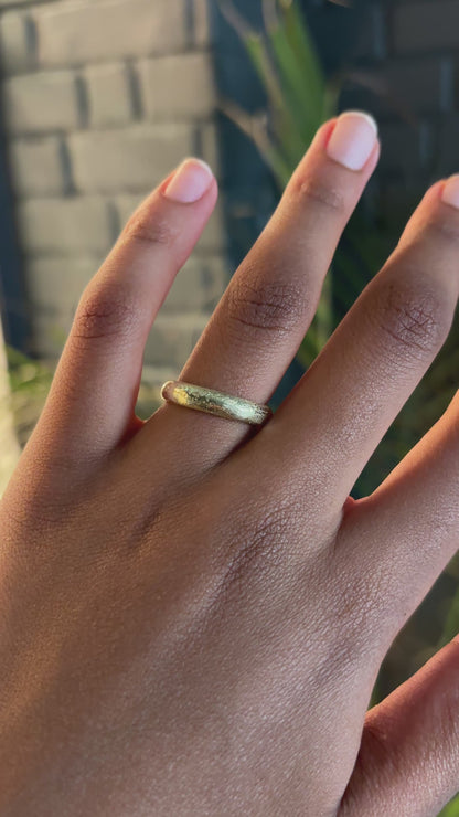PLETHORA 4MM WEDDING BAND 14CT YELLOW GOLD