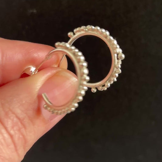 PLETHORA HOOP EARRING