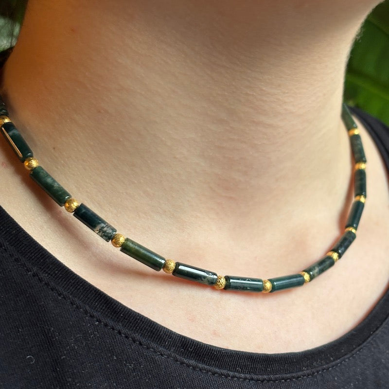 PLETHORA TIRONA NECKLACE - GREEN MOSS AGATE
